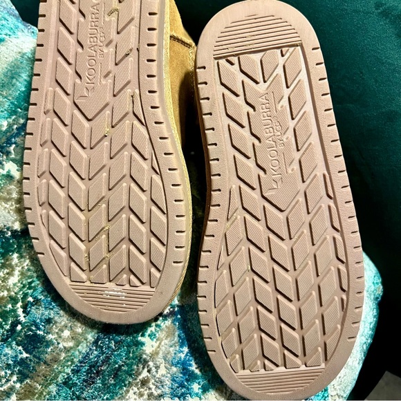 Koolaburra by UGG Victoria Short Boots - Picture 8 of 13